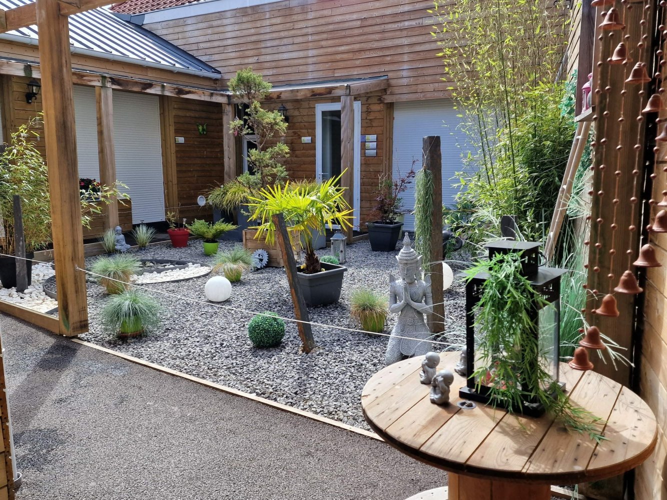 Edificio en Meurchin, France 296 m² No. 226535