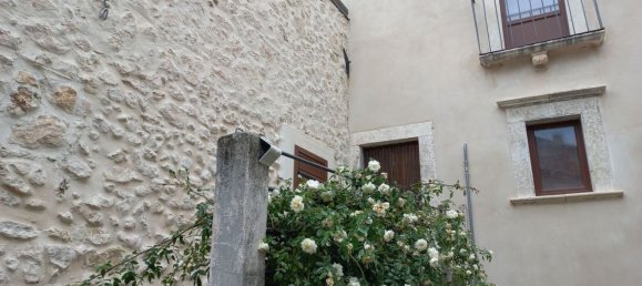 4 rooms House in Villa Santa Lucia degli Abruzzi, Italy No. 62919 38