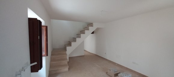 4 rooms House in Villa Santa Lucia degli Abruzzi, Italy No. 62919 9