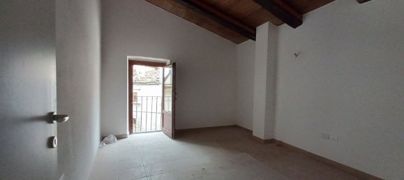 4 rooms House in Villa Santa Lucia degli Abruzzi, Italy No. 62919 17