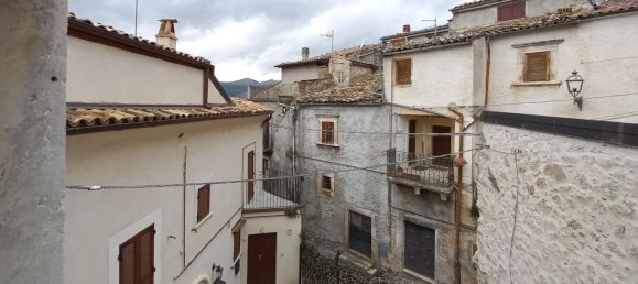 4 rooms House in Villa Santa Lucia degli Abruzzi, Italy No. 62919 18
