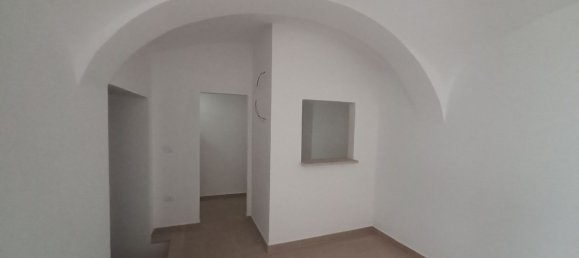 4 rooms House in Villa Santa Lucia degli Abruzzi, Italy No. 62919 14