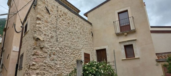 4 rooms House in Villa Santa Lucia degli Abruzzi, Italy No. 62919 40