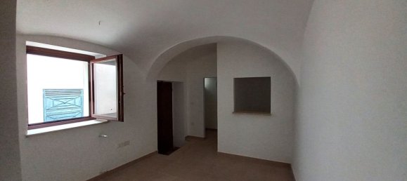 4 rooms House in Villa Santa Lucia degli Abruzzi, Italy No. 62919 13