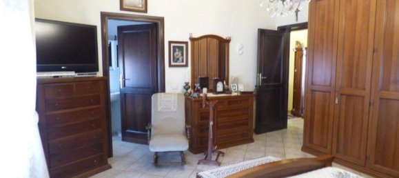 Villa T5 em Vigevano, Italy N.º 364829 9