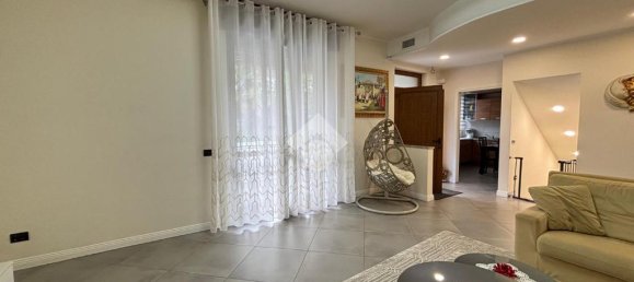 3 غرف نوم فيلا في Rho, Italy رقم 315666 10