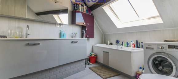 4 bedrooms House in Dreux, France No. 96966 9