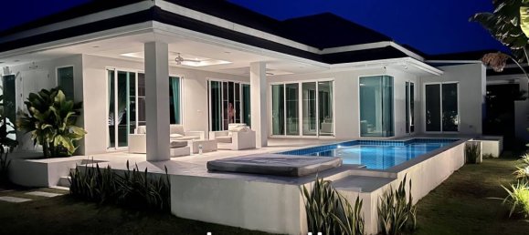 4 bedrooms Villa in Hua Hin, Thailand No. 21507 2