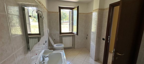 Villa de 5 divisões em Ferentino, Italy N.º 191898 34