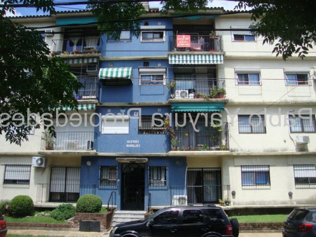 Apartamento T2 em Tres de Febrero, Argentina N.º 10488