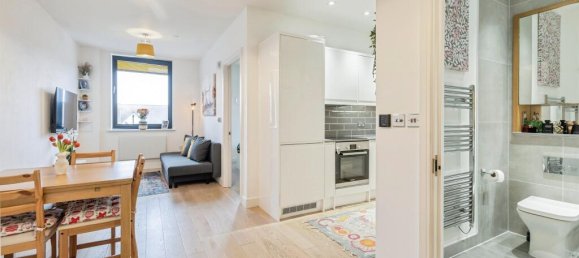 1 bedroom Apartment in Bushey, United Kingdom No. 6247 4