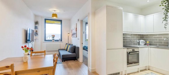 1 bedroom Apartment in Bushey, United Kingdom No. 6247 17