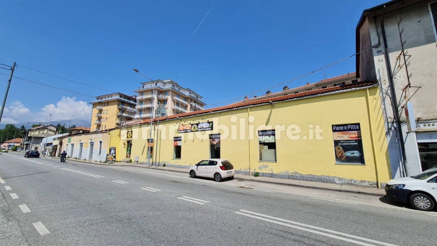 535m² Warehouse in Biella, Italy No. 346389