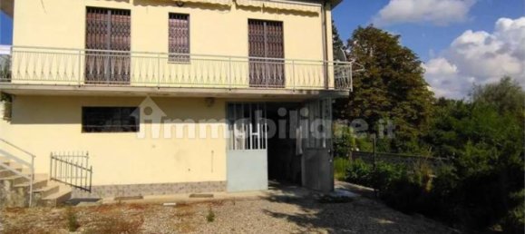 4 bedrooms Villa in Montemarzino, Italy No. 355996 7