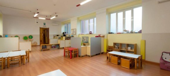 5 rooms Apartment in Milan, Italy No. 242738 12