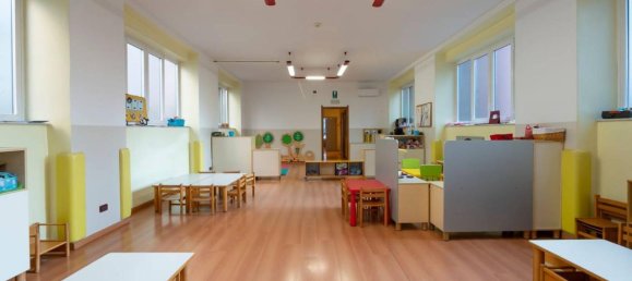 5 rooms Apartment in Milan, Italy No. 242738 11