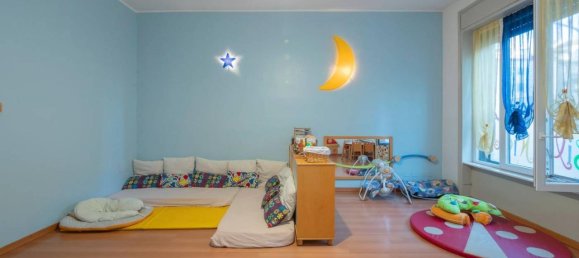 5 rooms Apartment in Milan, Italy No. 242738 3