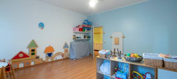 5 rooms Apartment in Milan, Italy No. 242738 5