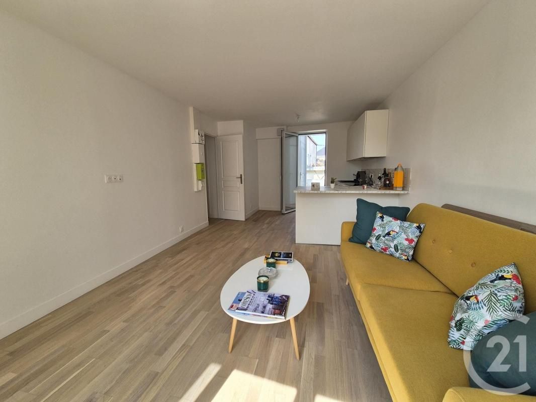 2 bedrooms Apartment in Orsay, France No. 163301