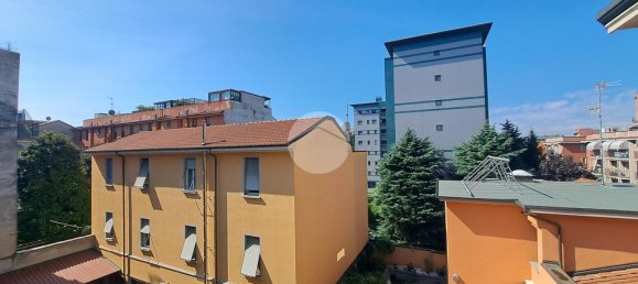 1 bedroom Apartment in Milan, Italy No. 356614 4