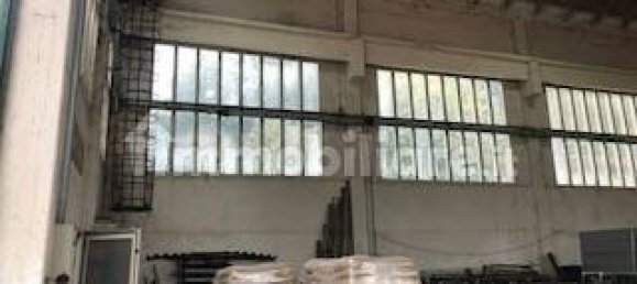 2-salle Entrepôt à Cantiano, Italy No. 152202 9