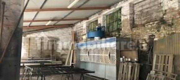 2-salle Entrepôt à Cantiano, Italy No. 152202 13