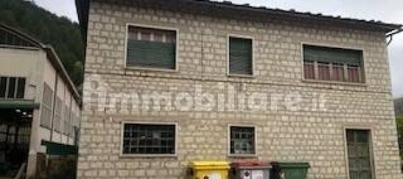 2-salle Entrepôt à Cantiano, Italy No. 152202 39