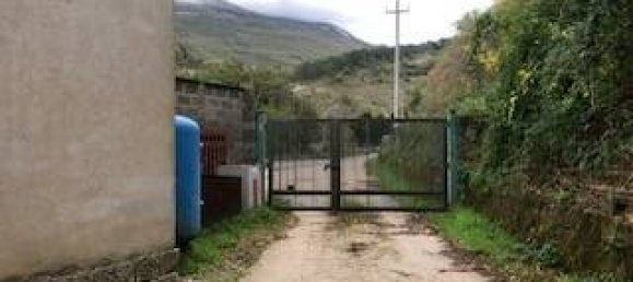 2-salle Entrepôt à Cantiano, Italy No. 152202 50