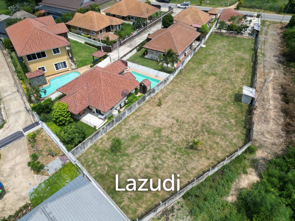  Commercial property in Cha-am, Thailand No. 14449