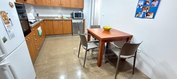 4 bedrooms Apartment in Alicante, Spain No. 105463 2