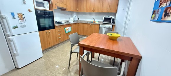 4 bedrooms Apartment in Alicante, Spain No. 105463 3