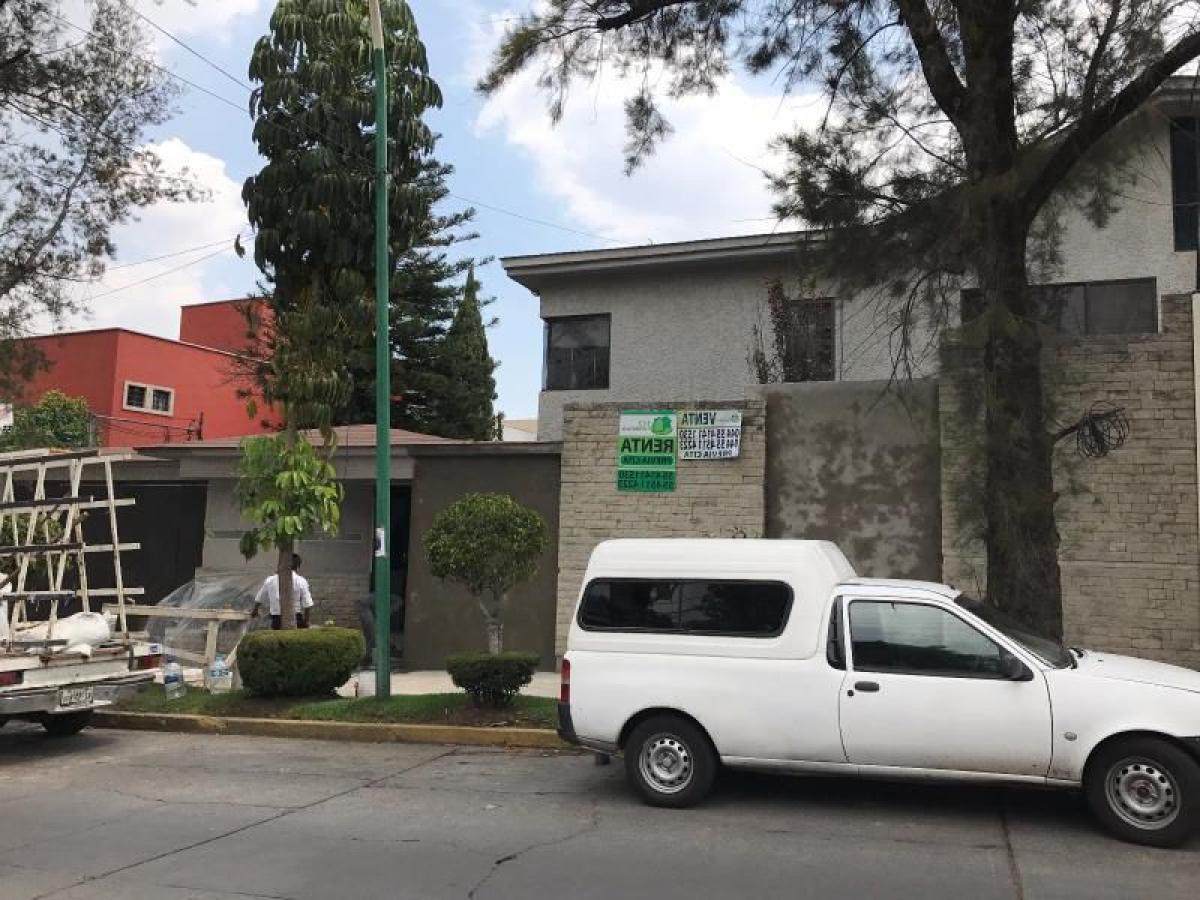 3 bedrooms House in Naucalpan de Juarez, Mexico No. 211101