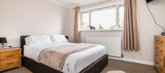 3 bedrooms House in Dudley, United Kingdom No. 2297 9