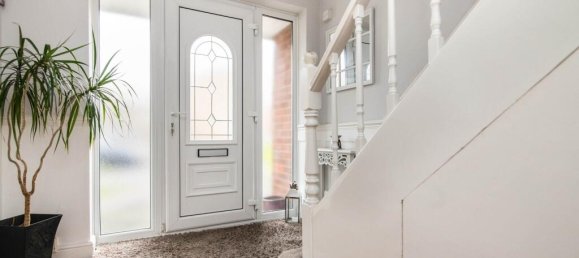 3 bedrooms House in Dudley, United Kingdom No. 2297 8