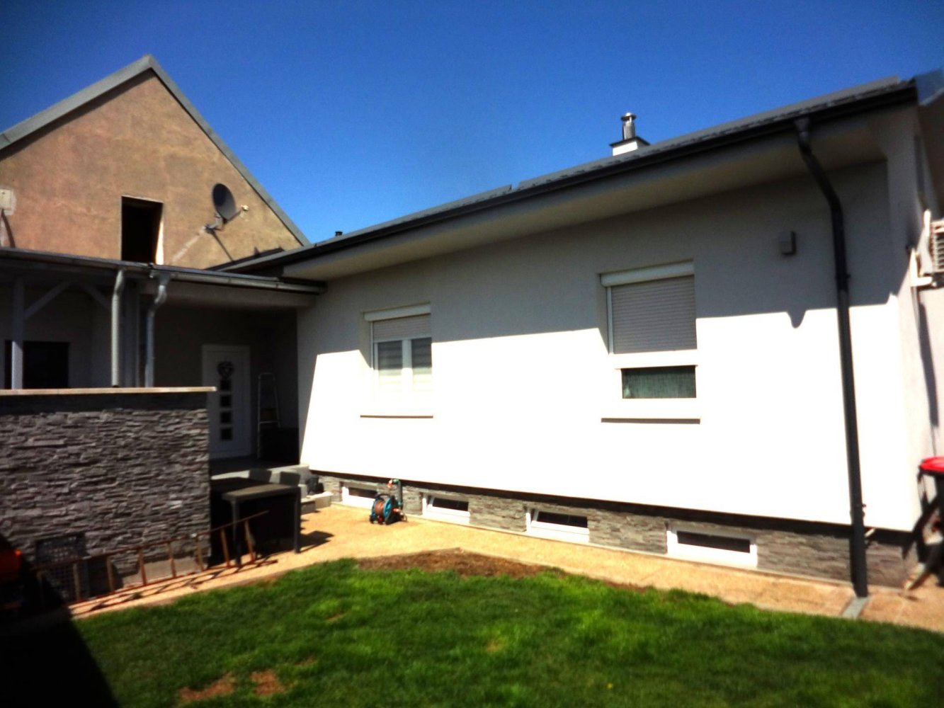 3 rooms House in Bruck an der Leitha, Austria No. 139512