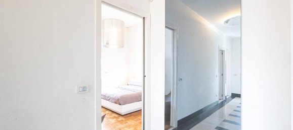 Apartamento de 5 habitaciónes en Mariano Comense, Italy No. 38115 31