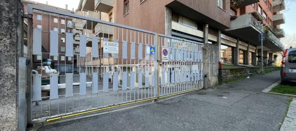 Lagerhaus in Bergamo, Italy 315m², Nr. 184168 2