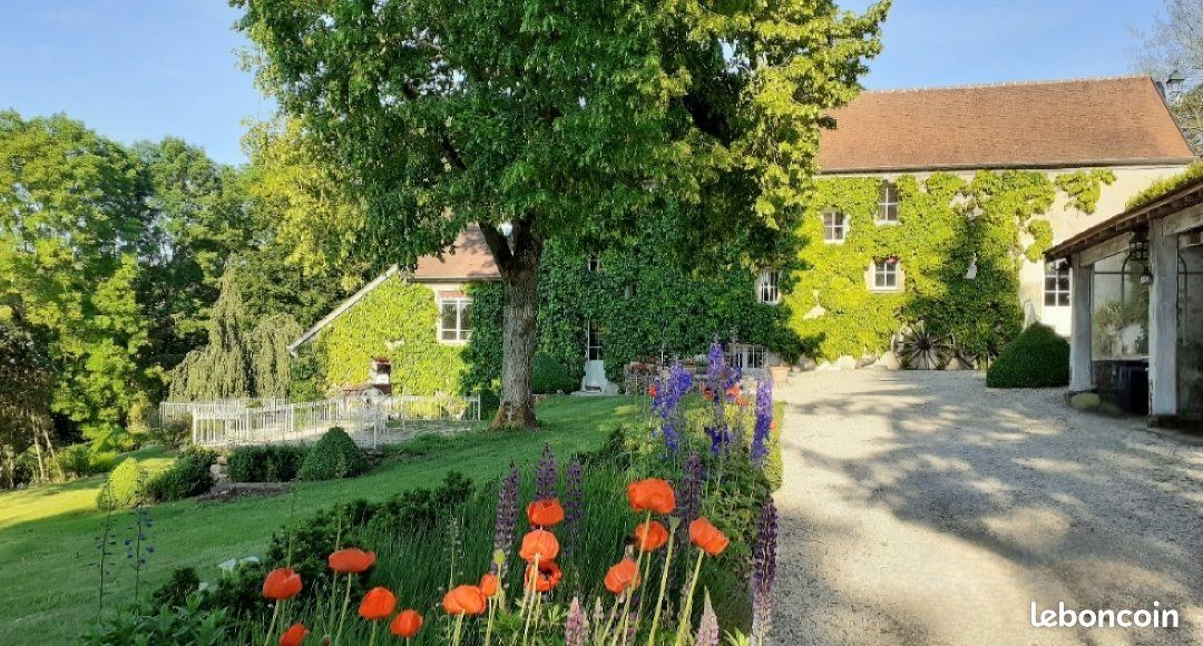 5 chambres Maison à Château-Thierry, France No. 49003