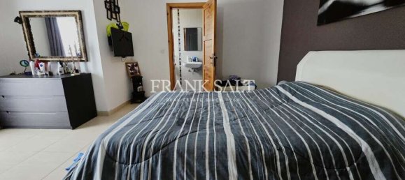2 bedrooms Penthouse in Saint Paul's Bay, Malta No. 2439 8