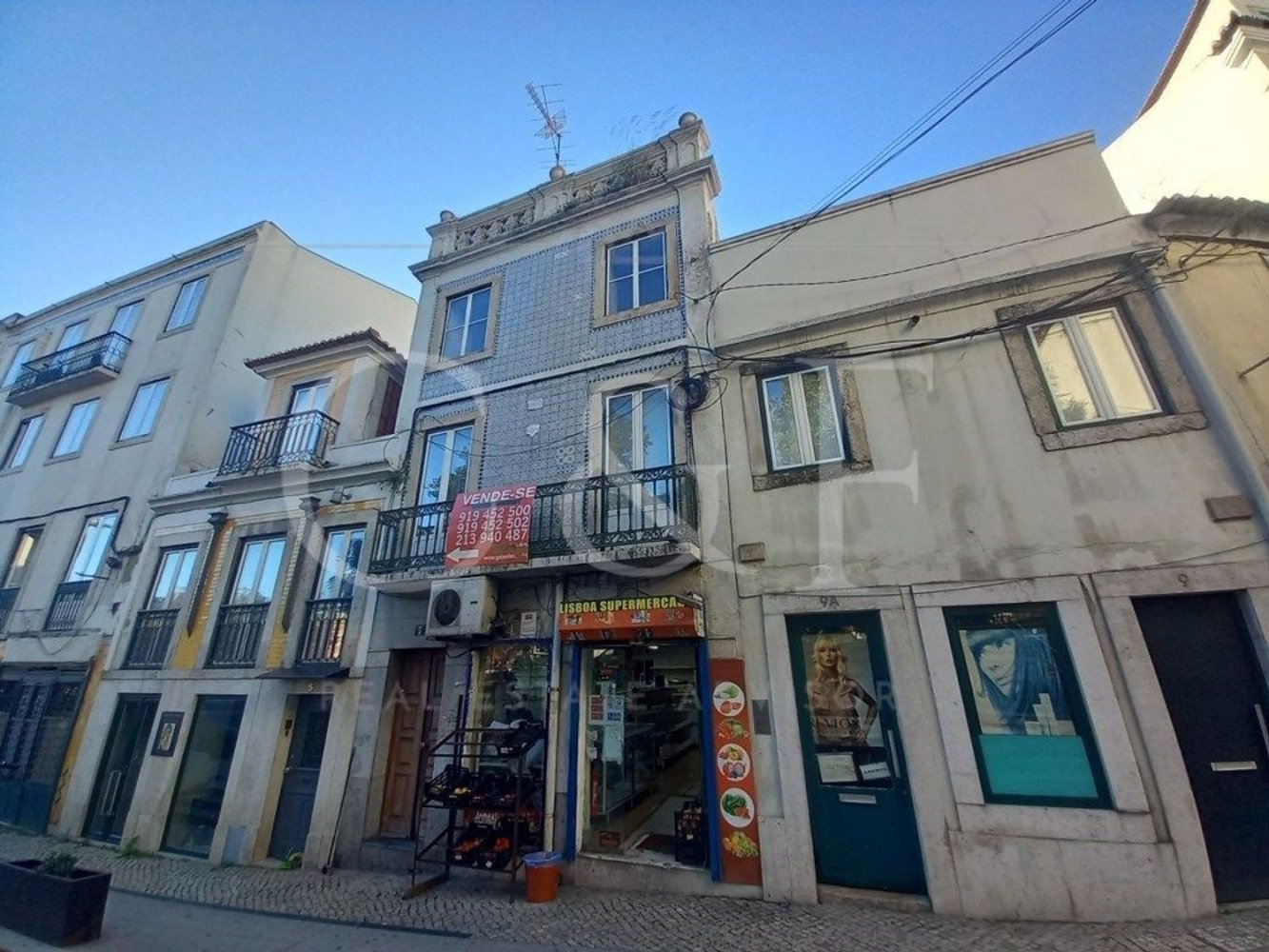 Edificio en Lisbon, Portugal 213 m² No. 102613