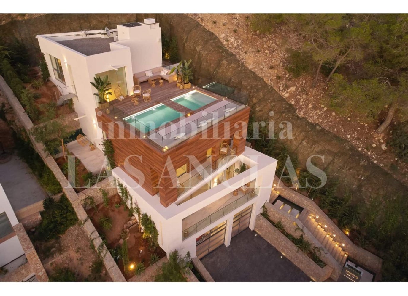 Casa de 5 dormitorios en Santa Eulalia Del Rio, Spain No. 177425