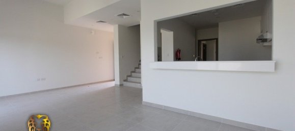 Таунхаус с 3 спальнями в Dubai Land, ОАЭ № 24975 2