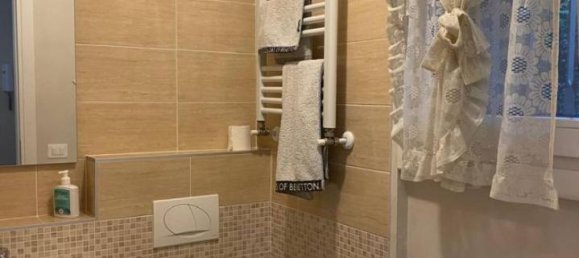 3-salle Appartement à Soiano del Lago, Italy No. 30955 15