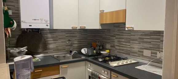 3-salle Appartement à Soiano del Lago, Italy No. 30955 5