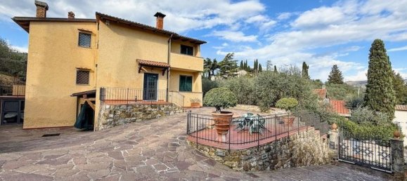 Вилла с 14 спальнями в Фьезоле, Италия № 381966 3