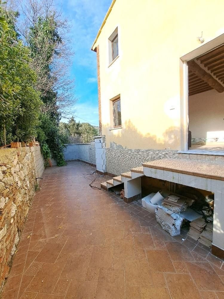 2غرفة شقة في Vicopisano, Italy رقم 47680