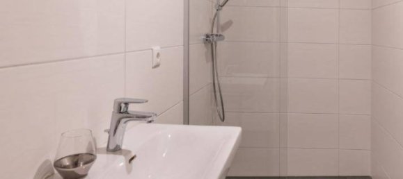 Apartamento de 2 dormitorios en Schwanenstadt, Austria No. 9513 19