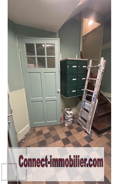 6 rooms Building in Cambrai, France No. 213453