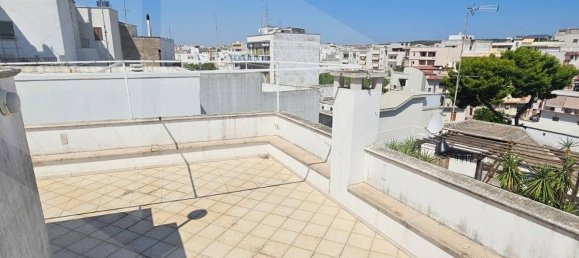 Коммерческая недвижимость с 10 комнатами в Криспьяно, Италия № 27673 18