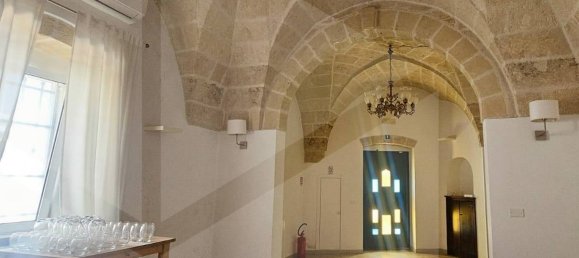 Коммерческая недвижимость с 10 комнатами в Криспьяно, Италия № 27673 9